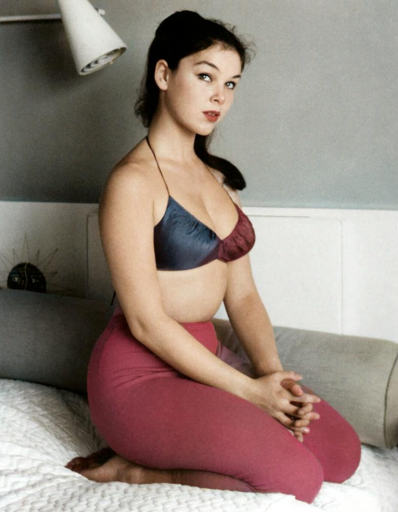 Yvonne Craig  1961  1